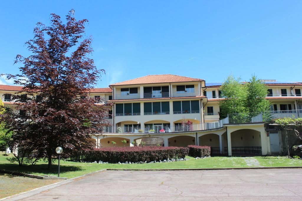 Centro Di Spiritualita Maria Candida Armeno Екстер'єр фото
