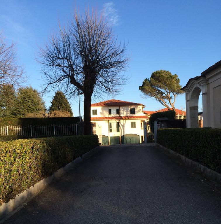 Centro Di Spiritualita Maria Candida Armeno Екстер'єр фото