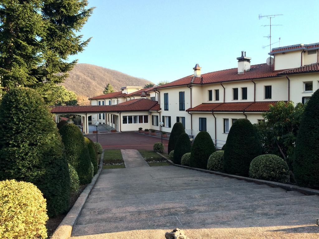 Centro Di Spiritualita Maria Candida Armeno Екстер'єр фото