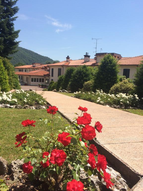 Centro Di Spiritualita Maria Candida Armeno Екстер'єр фото