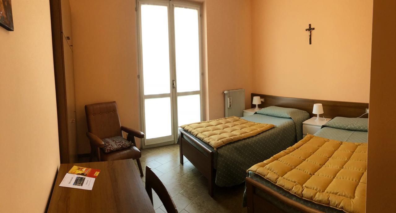 Centro Di Spiritualita Maria Candida Armeno Екстер'єр фото
