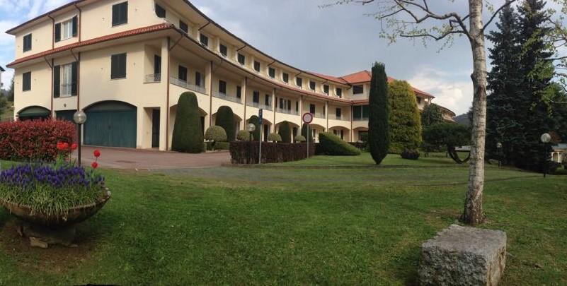 Centro Di Spiritualita Maria Candida Armeno Екстер'єр фото